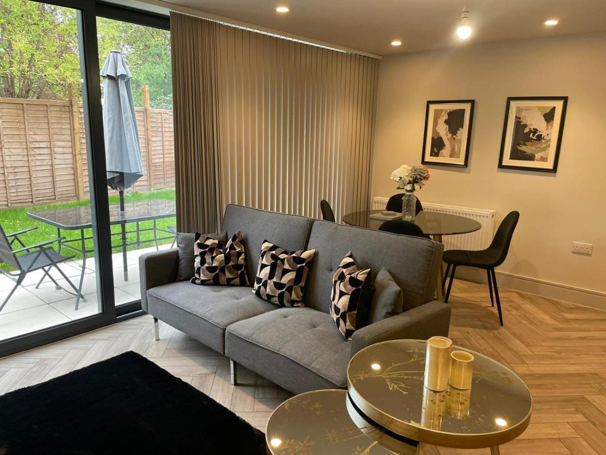 Wimbledon Luxury 3Bedroom Apartment Raynes Park Esterno foto
