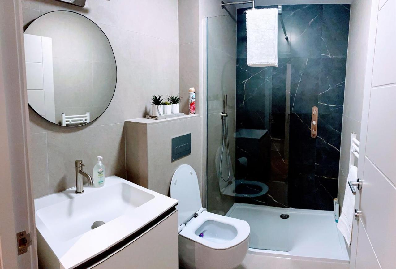 Wimbledon Luxury 3Bedroom Apartment Raynes Park Esterno foto