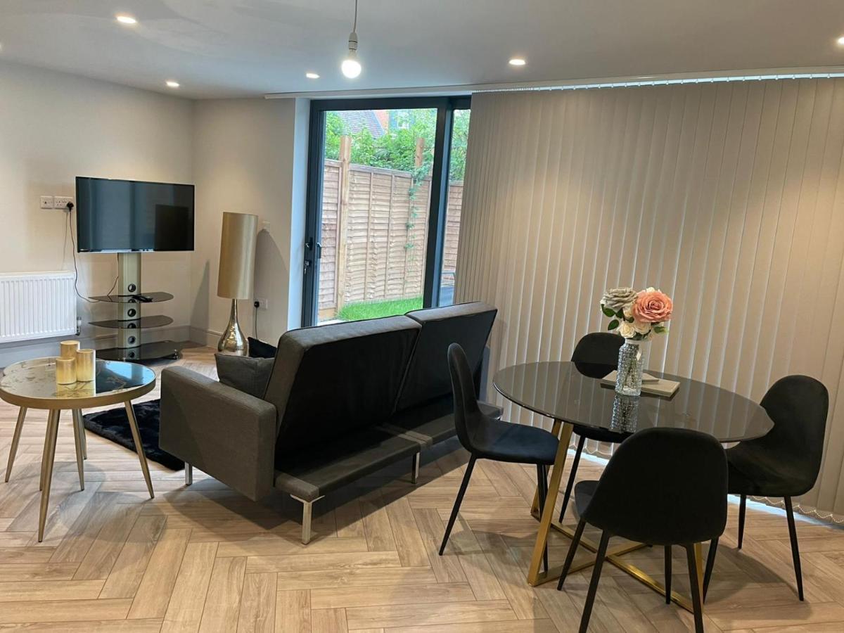 Wimbledon Luxury 3Bedroom Apartment Raynes Park Esterno foto