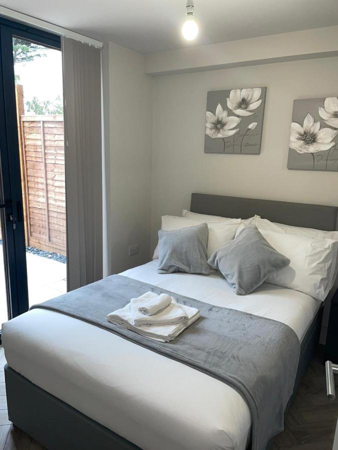 Wimbledon Luxury 3Bedroom Apartment Raynes Park Esterno foto