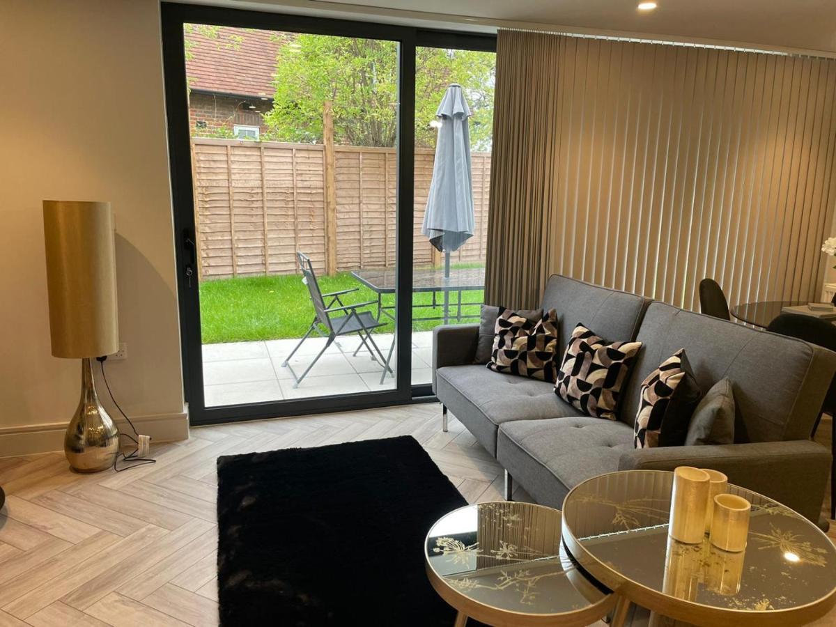 Wimbledon Luxury 3Bedroom Apartment Raynes Park Esterno foto