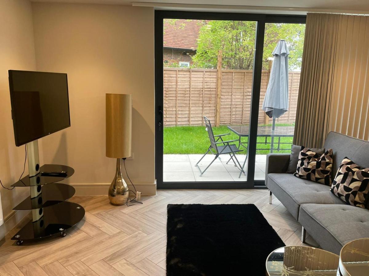 Wimbledon Luxury 3Bedroom Apartment Raynes Park Esterno foto